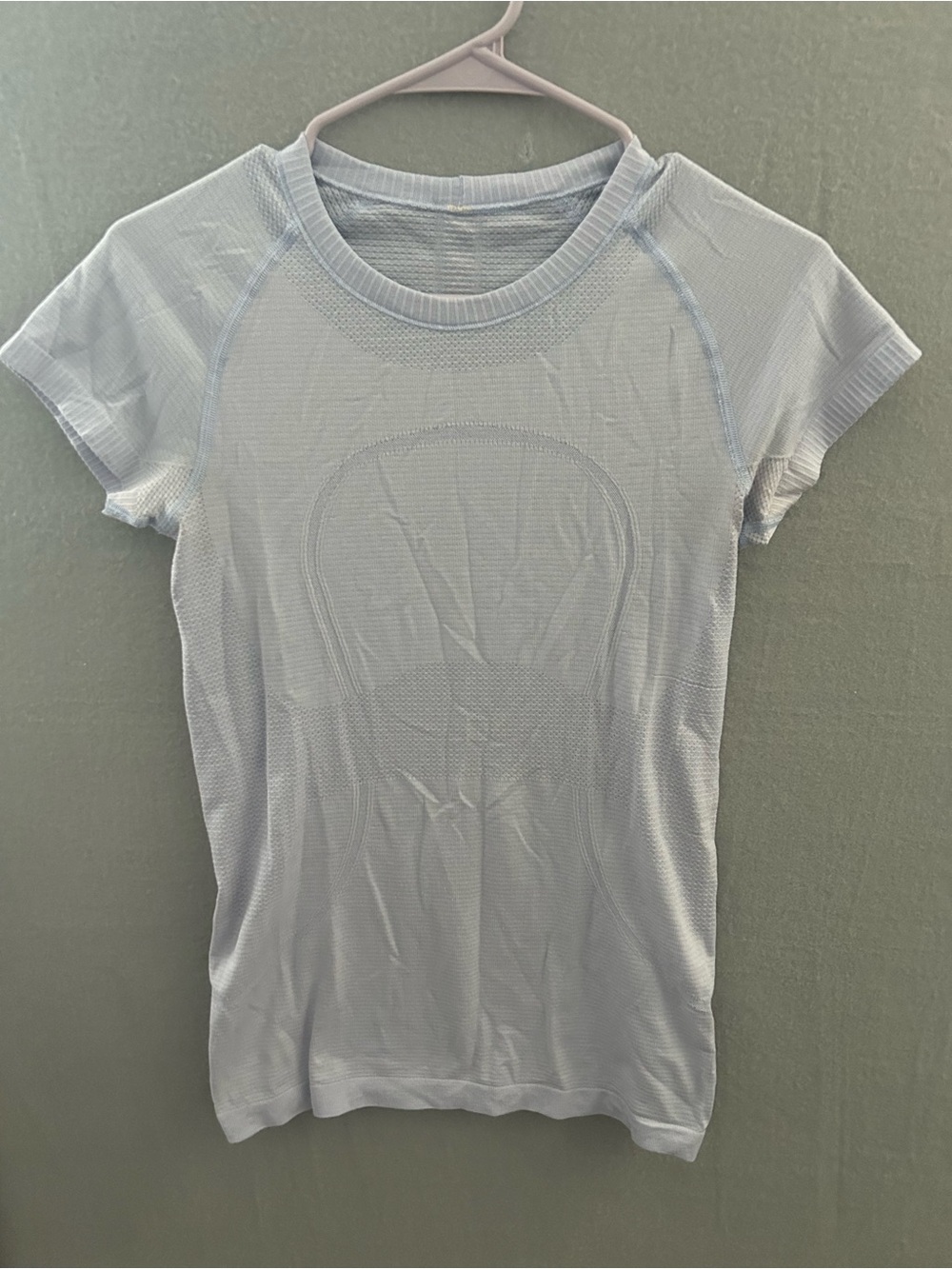 Lululemon Swiftly Tech Short Sleeve tee light Blue Activewear Size 6
